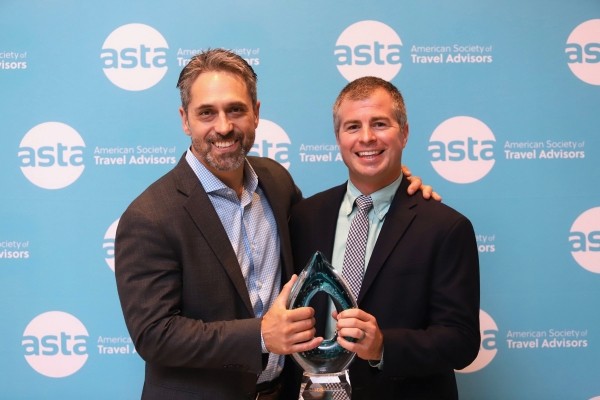 Marc Casto, President of Flight Centre Travel Group and Chair of the ASTA Board of Directors (left) and Mat Kutches, General Manager - Agency Sales at Delta Air Lines (right). 